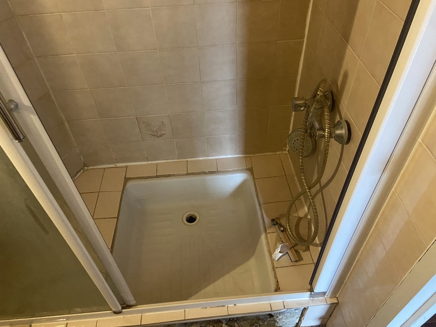 Rénovation de salle de bain — Tarbes — avant